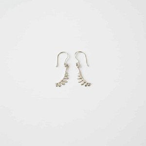 Aeris Leaf Flow Earrings